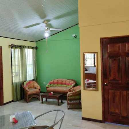 Cuajiniquil, Belen De Nosarita Apartment